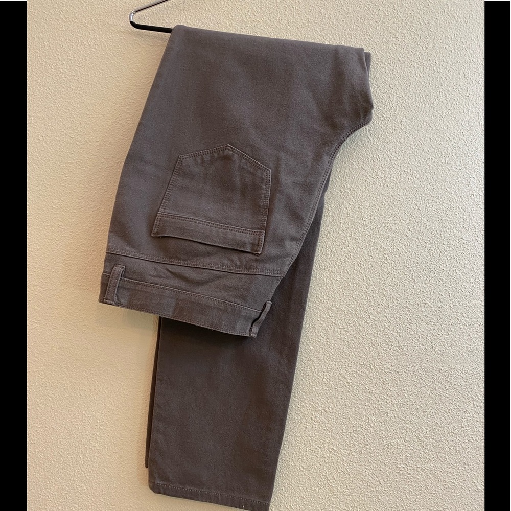So slimming by Chico’s 2 regular